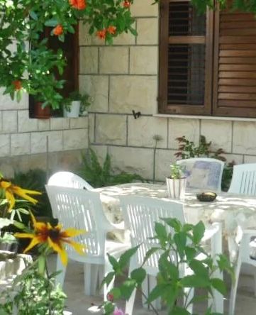 Apartments With Parking Space Povlja, Brač - 2922 Povlja