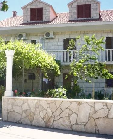 Apartments With Parking Space Povlja, Brač - 2922 Povlja