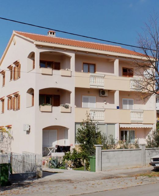 Apartments With Parking Space Zadar - 5870