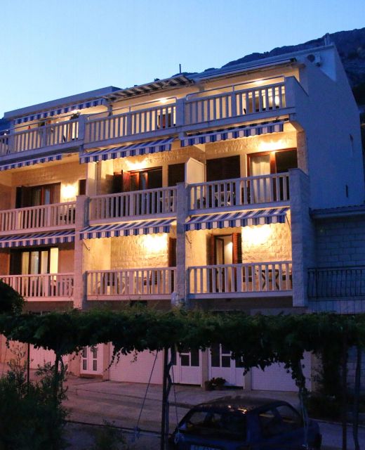 Apartments With Parking Space Pisak, Omiš - 5154 Pisak