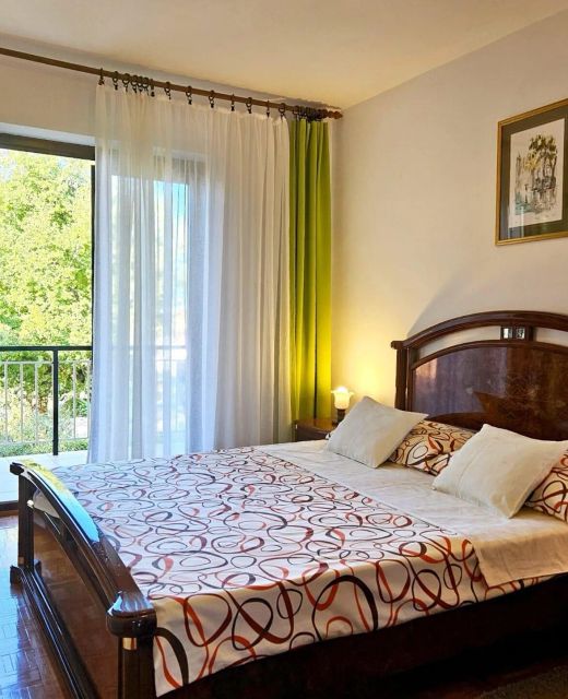 Apartments With Parking Space Malinska, Krk - 2390 Malinska