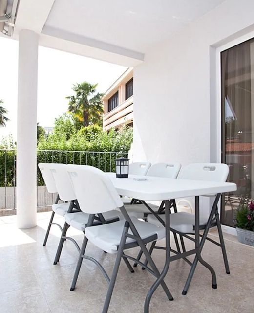 Apartments With Parking Space Rovinj - 3393