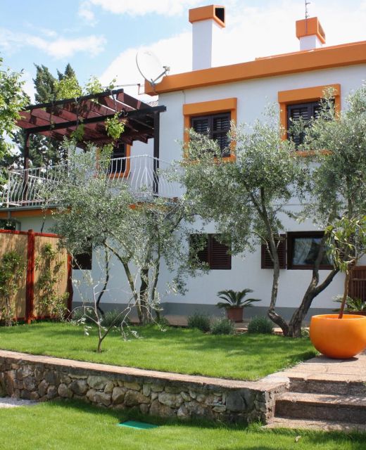 Apartments With Parking Space Njivice, Krk - 2391 Njivice