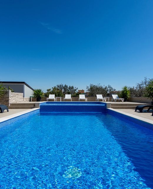 Family-friendly Apartments With Swimming Pool Valbandon, Fažana - 2201 Valbandon