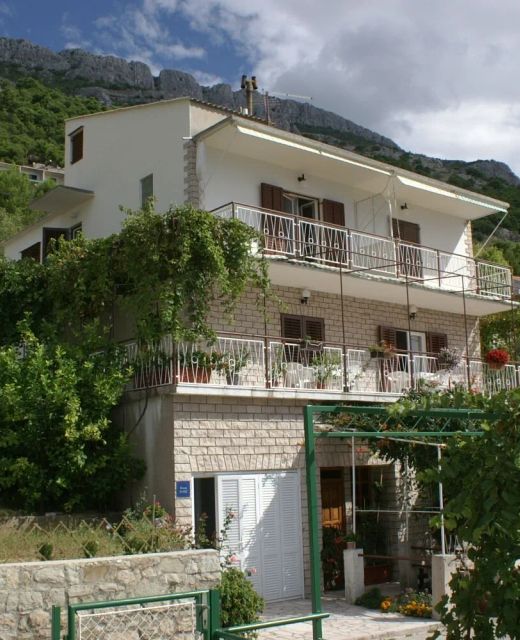 Apartments By The Sea Pisak, Omiš - 1010 Pisak