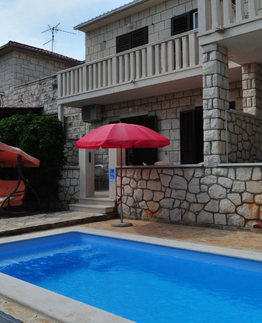 Seaside Apartments With A Swimming Pool Supetar, Brač - 11360 Supetar