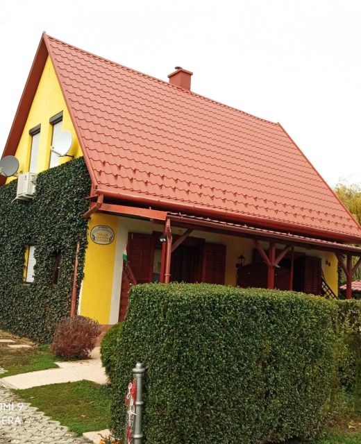 Borostyán Apartmanház Tamási