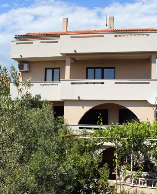 Apartments And Rooms With Parking Space Krk - 13553