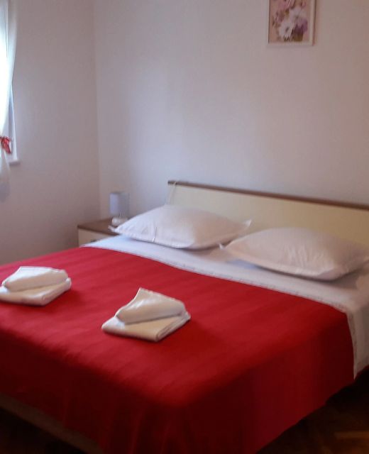 Apartments By The Sea Vinišće, Trogir - 13775 Vinišće