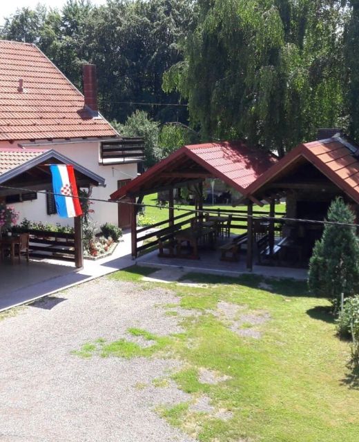 Apartments With Parking Space Smoljanac, Plitvice - 12345 Smoljanac