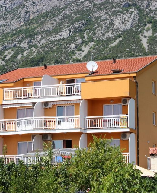 Apartments By The Sea Gradac, Makarska - 13681 Gradac