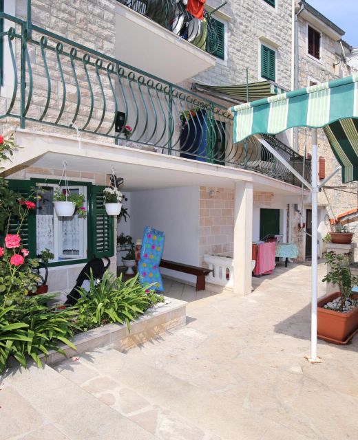 Apartments By The Sea Bol, Brač - 13413 Bol