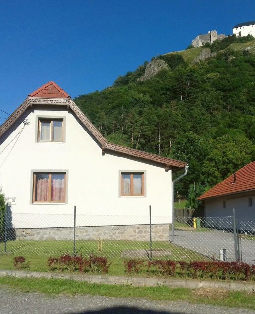 Kónya Vendégház Füzér