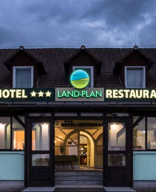 Land Plan Hotel*** & Restaurant Töltéstava