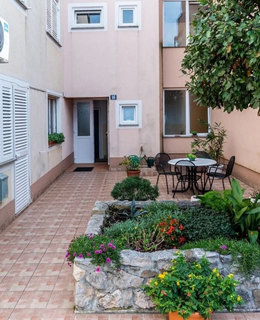 Apartment Bor Malinska