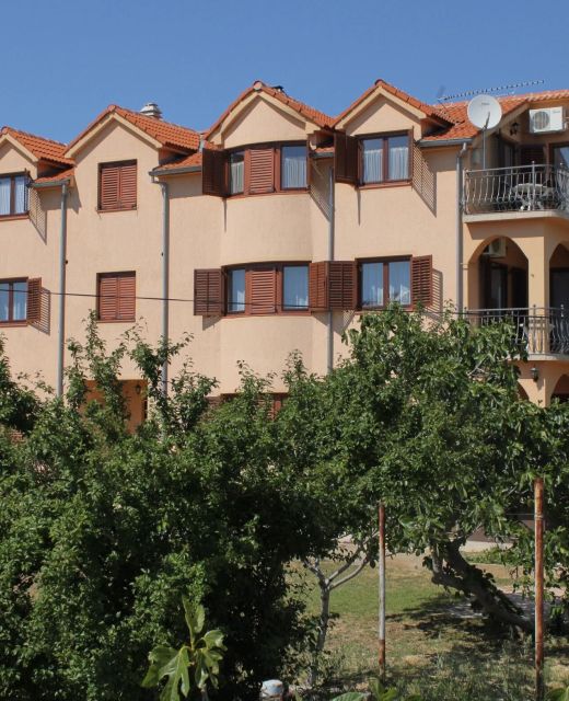 Apartments With Parking Space Tribunj, Vodice - 6223 Tribunj