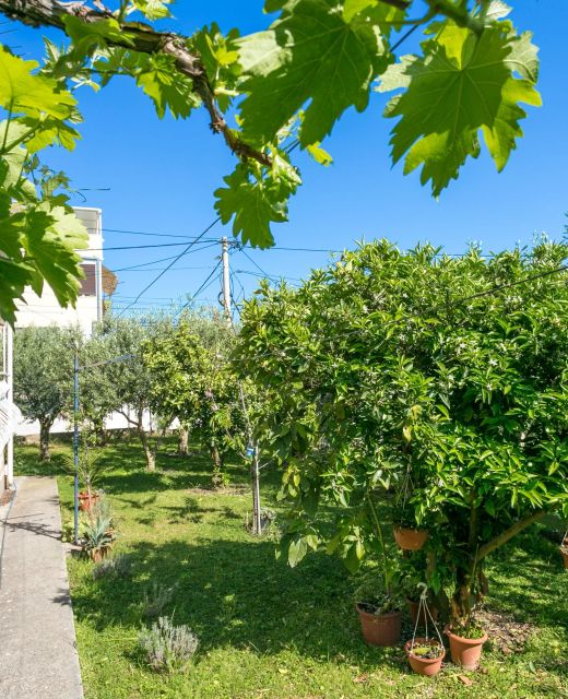 Apartments With Parking Space Trogir - 9209