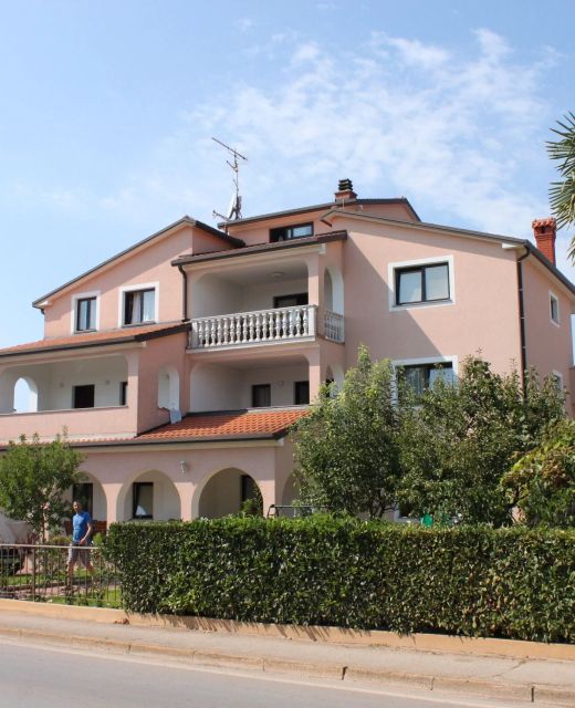 Apartments With Parking Space Umag - 6932
