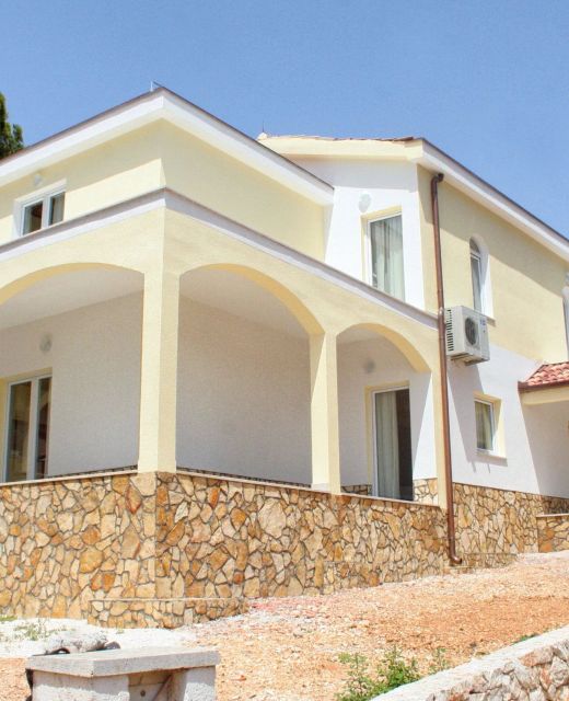 Apartments And Rooms By The Sea Rogoznica - 3097