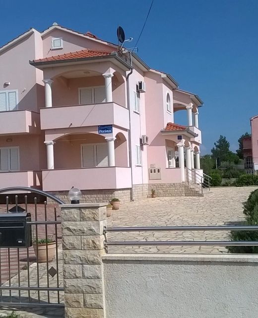 Apartments By The Sea Vrsi - Mulo, Zadar - 5860 Vrsi - Mulo