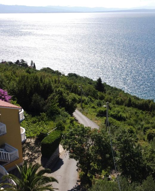 Apartments With Parking Space Medveja, Opatija - 7721 Medveja