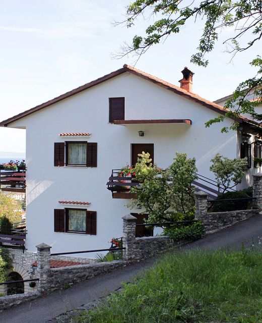 Apartments With Parking Space Mošćenička Draga, Opatija - 7746 Mošćenička Draga
