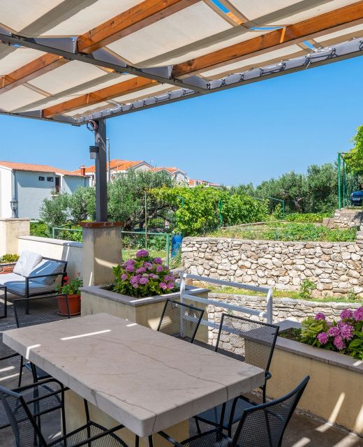 Apartments With Parking Space Tučepi, Makarska - 6856 Tučepi