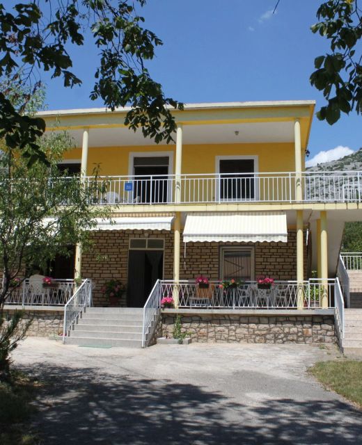 Apartments By The Sea Starigrad, Paklenica - 6623 Starigrad