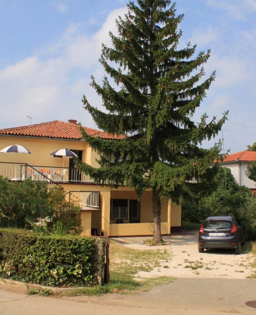 Apartments With Parking Space Umag - 6978