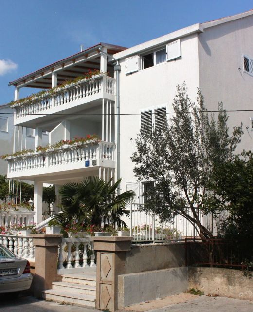 Apartments With Parking Space Vodice - 2995