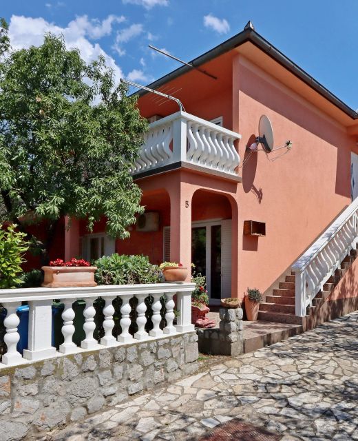 Apartments With Parking Space Senj - 5571