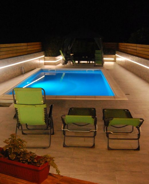 Apartments With Swimming Pool Šibenik - 4166