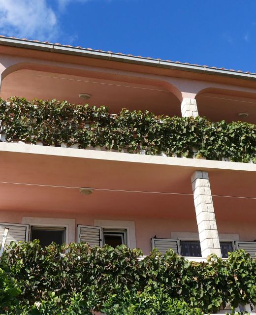 Apartments With Parking Space Rukavac, Vis - 8839 Rukavac