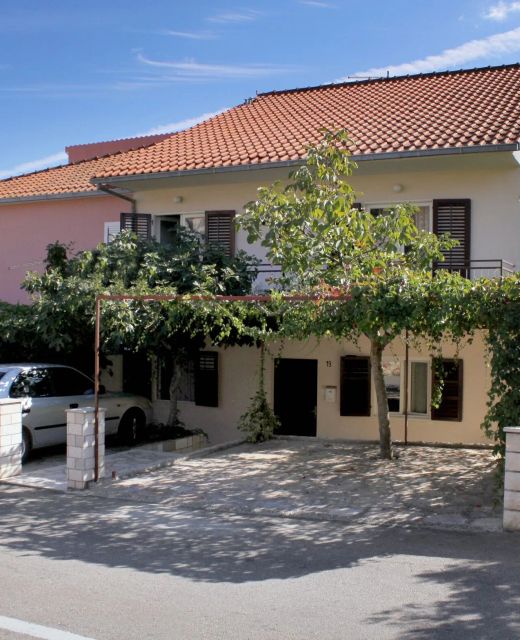 Apartments With Parking Space Stari Grad, Hvar - 5724 Stari Grad
