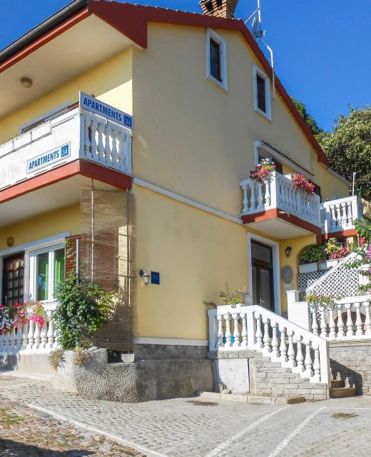 Apartments Vladislav Opatija