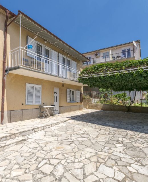 Apartment Hans Primosten