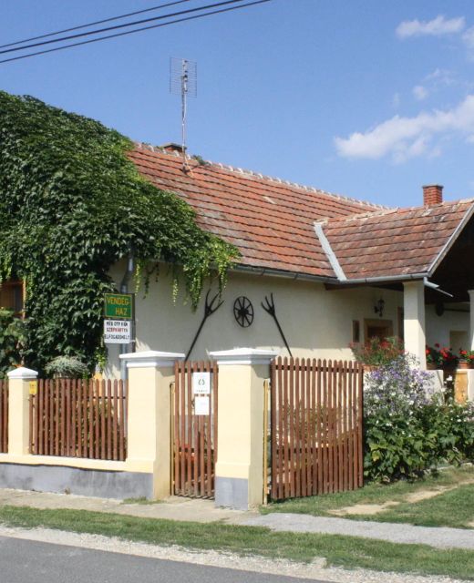 Karát-lak Vendégház Gersekarát