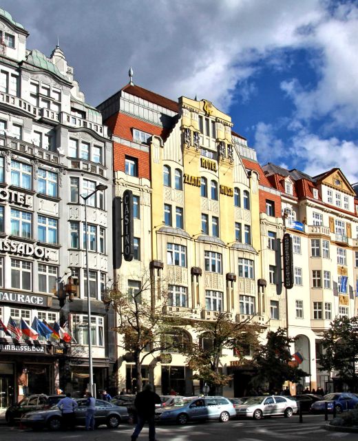 AMBASSADOR - ZLATÁ HUSA Praha