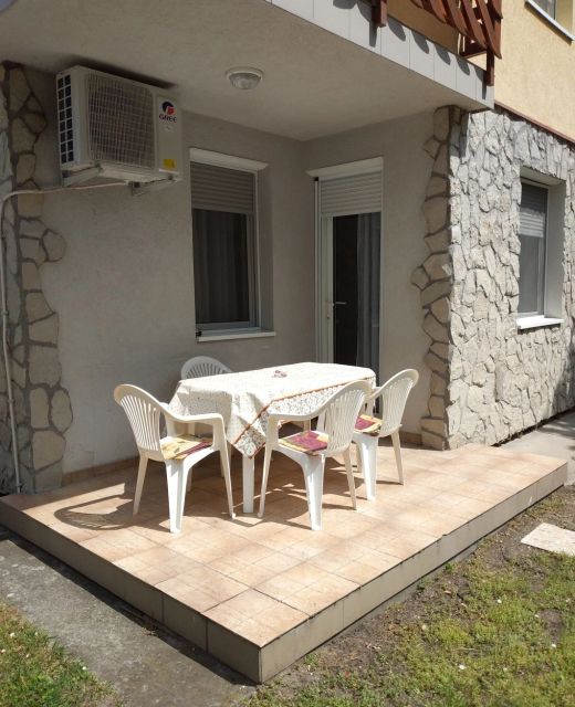 Kikötő Apartman Balatonlelle 