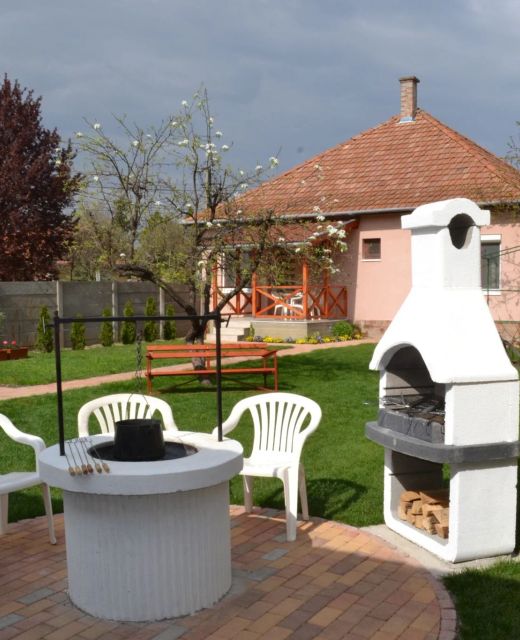 Liliom Apartman Gyula
