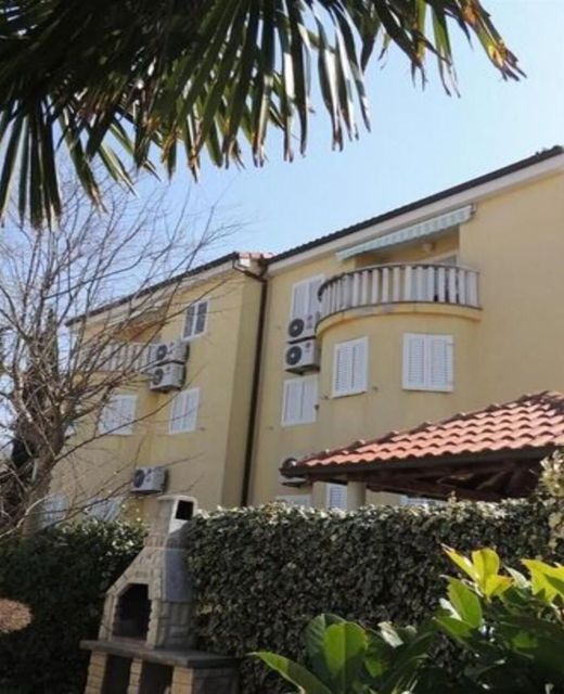 Apartment Mirela Malinska