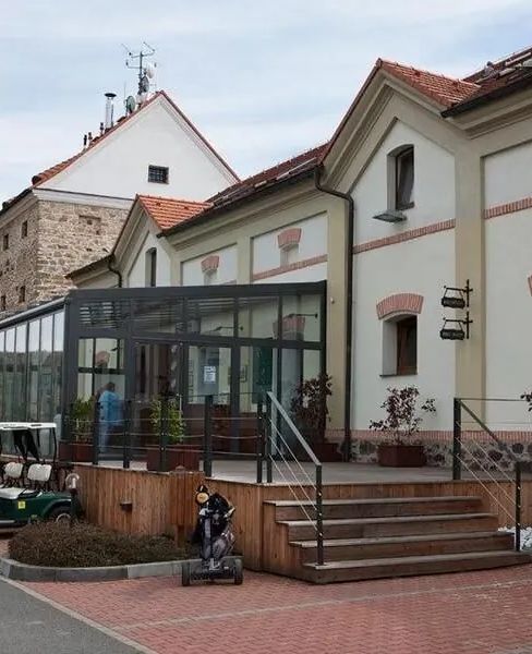 Greensgate Hotel Dýšina