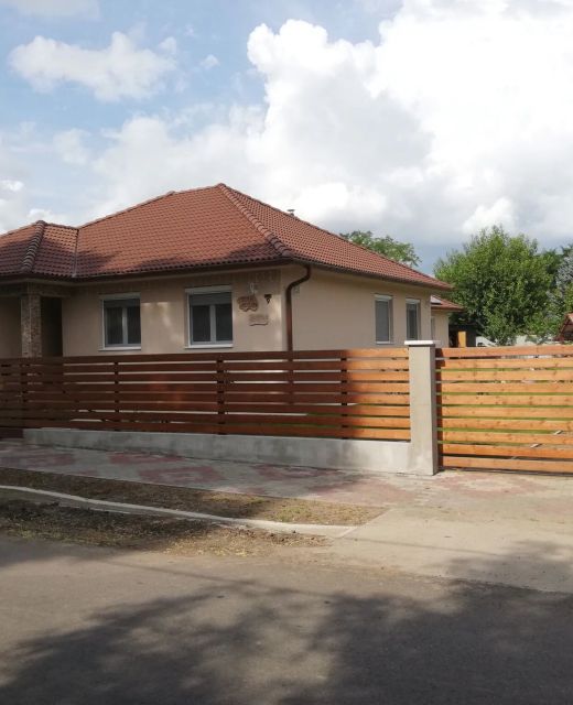 Jókai Apartman Kaba