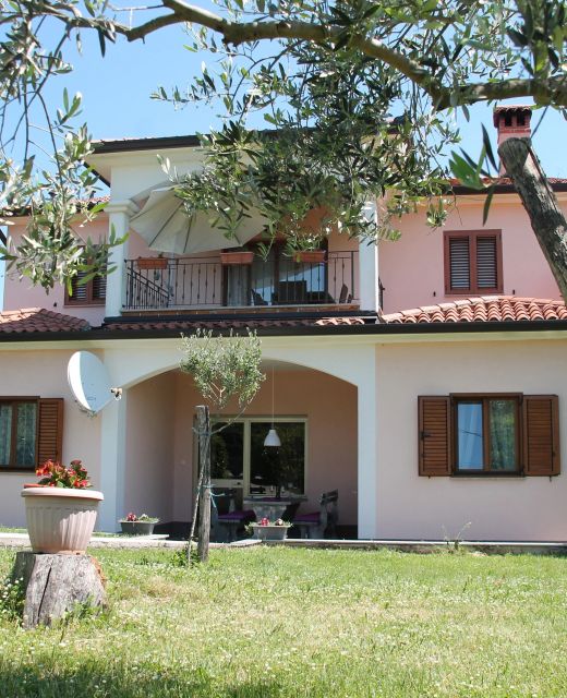 Apartments With Parking Space Labin - 14581