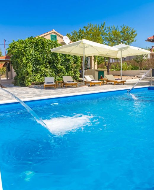 Countryside House With Pool Dugobabe