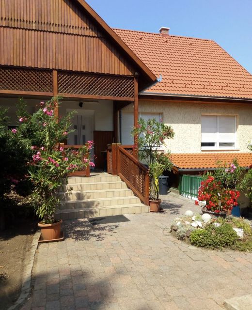 Mézeskalács Vendégház Balatonboglár