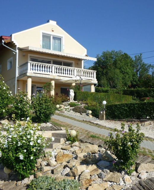 Harmónia Apartman*** Balatongyörök