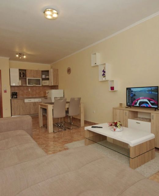 Szamócás Apartman Gyula
