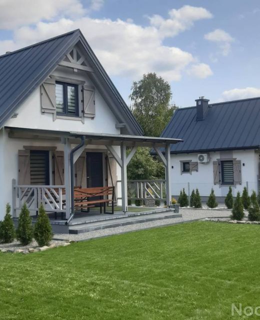 BIAŁE DOMKI