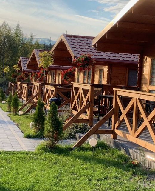 "Zielona Dolina" - Kompleks dla Rodzin z Dziećmi